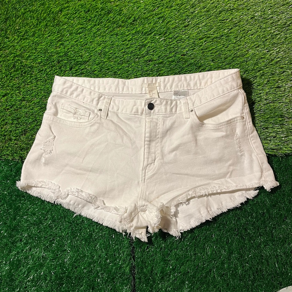woman's shorts